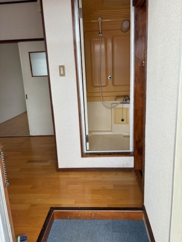 コーポリンクスⅢの玄関