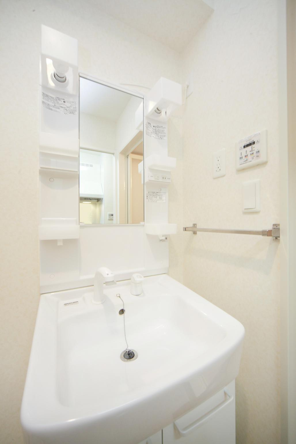 女子学生会館LaLa Gardenの洗面所