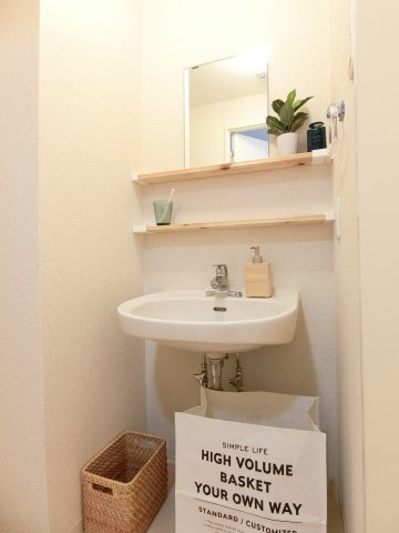 ブラッサム京田辺の洗面所|※棚・備品はついておりません。