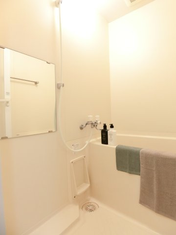 ブラッサム京田辺の浴室