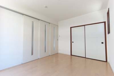 【洋室】 | セジュール岡本