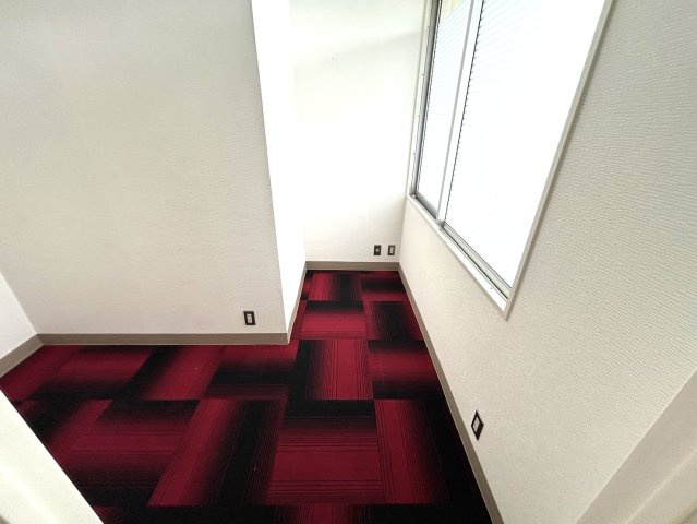 サンシャイン栄ビルの玄関