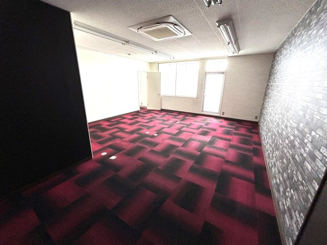 サンシャイン栄ビルのロビー
