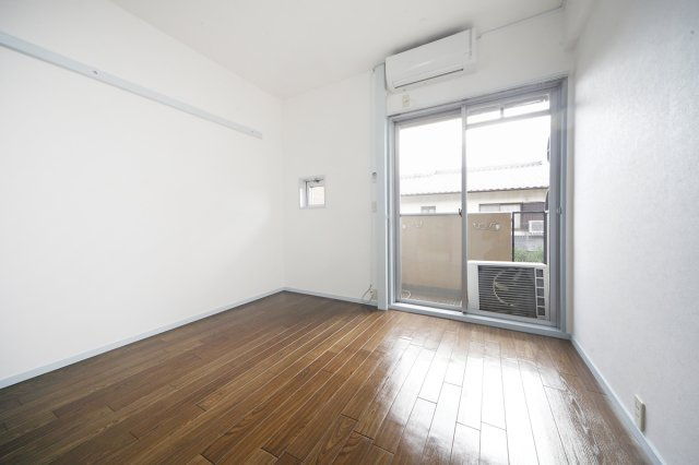 タリアセンの居間・リビング