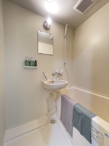 グランディール京田辺の浴室