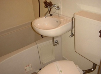 DETOM-1二條城東の浴室