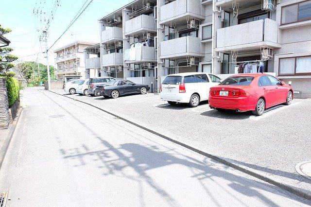 武蔵丘の駐車場