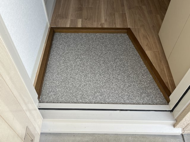 ファミーユ金澤の玄関