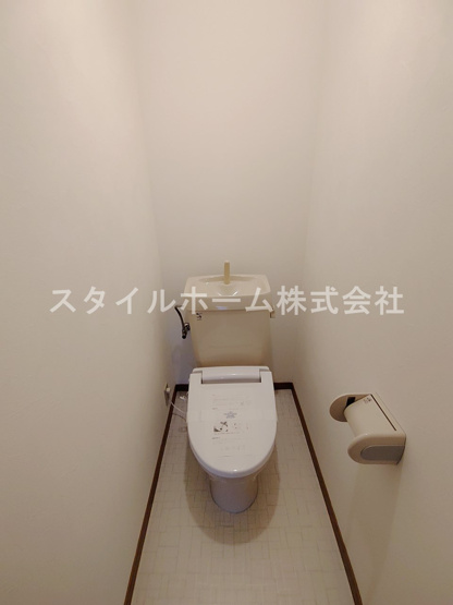 【トイレ】 | ヴェルデ・ジャルディーノA | 別部屋写真です。