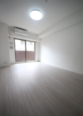 【居間・リビング】 | LaDouceur梅田East