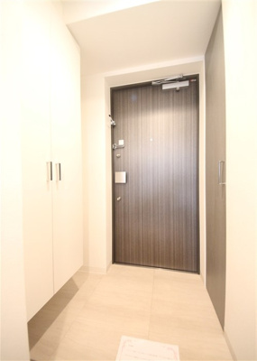 【居間・リビング】 | LaDouceur梅田East