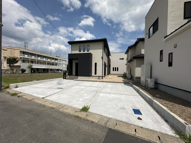 京阪京都交通バス『横田上』バス停まで徒歩4分♪ガーデンスペース付４ＬＤＫ☆南丹市園部町横田の外観|外観