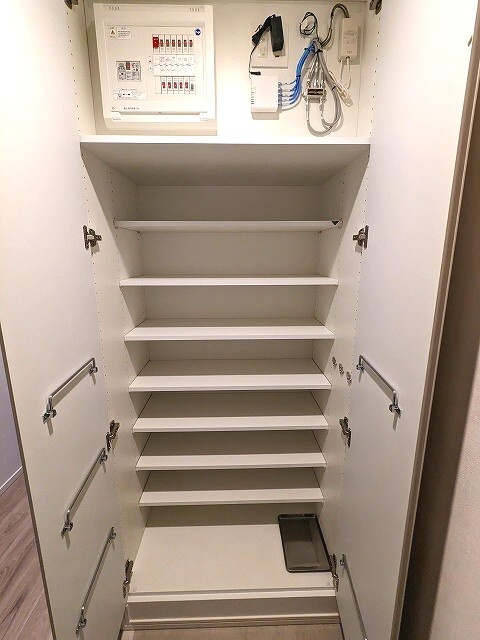 ParkAxis浅草田原町ガーデンの玄関