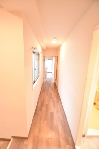 大阪市城東区中央１丁目の賃貸マンションの玄関