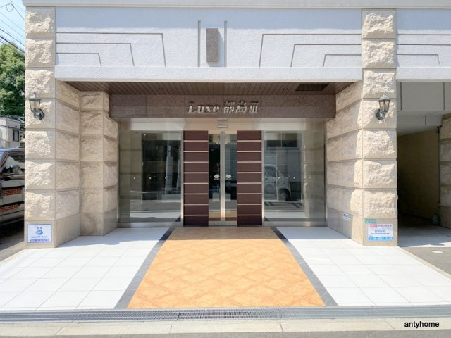 Luxe都島3　仲介手数料無料のエントランス