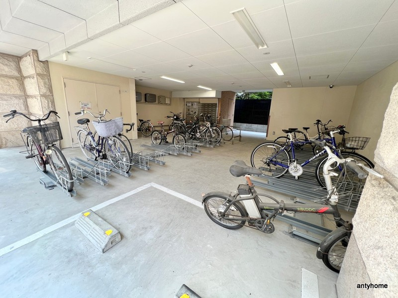 Luxe都島3　仲介手数料無料の駐車場