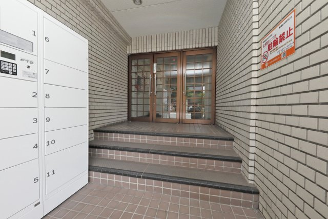 柴田ビルASYS21のエントランス