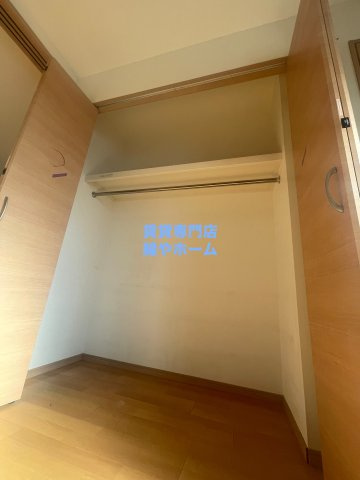 F maison AXIA VIIIの収納|専用の収納スペースです