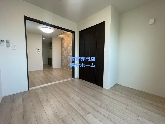 フジパレス上住吉の洋室|落ち着いた色調の洋室です