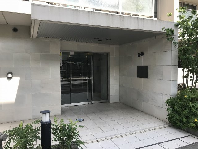 サンクレイドル東尾久のエントランス