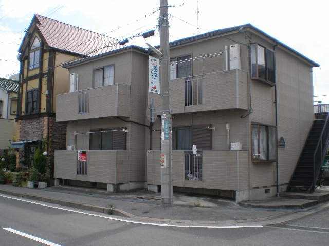 いとやハイツの外観