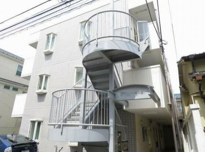 【エントランス】 | アベニューフラット | 毎日通るエントランスはこのようになっています