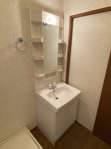 ハイム東山Ⅰの独立洗面台