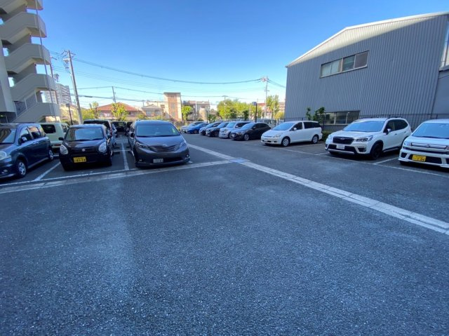 【駐車場】 | デイブレイク城東 | 平面駐車場空き有り