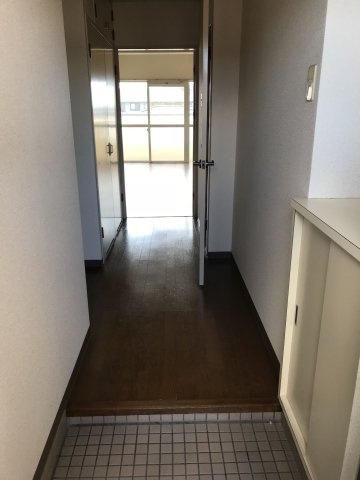 ライブタウンＡの玄関