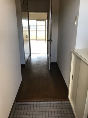 【玄関】 | ライブタウンＡ