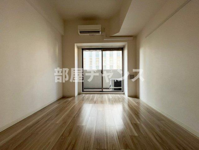 プレサンス金山デュアルの居間・リビング