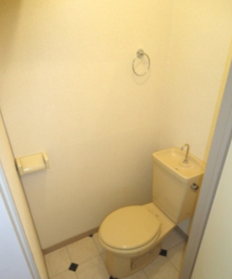 【トイレ】 | 権藤ビル | コンパクトで使いやすいトイレです