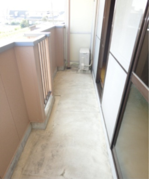 権藤ビルのバルコニー|バルコニーがあります