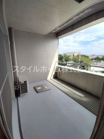 WEST-1のバルコニー