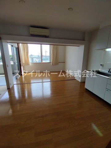 WEST-1の居間・リビング