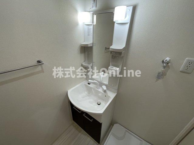 フジパレス近鉄八尾Ⅰ番館の独立洗面台