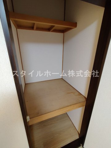 タウニー新栄の収納