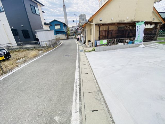 新築　高崎市歌川町1期　Heartful　Town　1号棟の前面道路含む現地写真|北側接道幅員約4ｍ　東側接道幅員約4ｍ