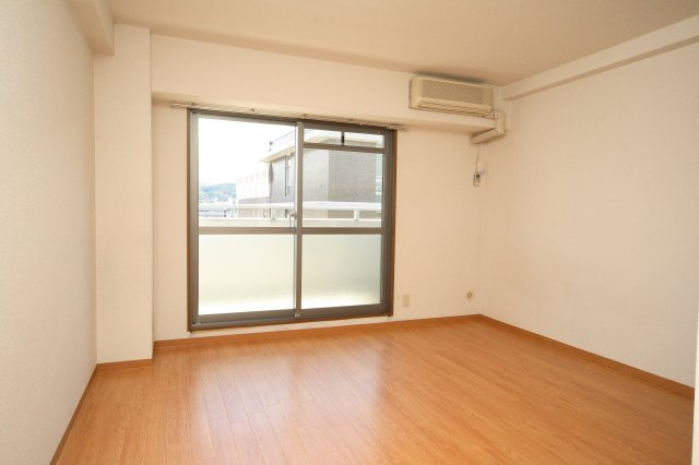 デュアルコート八条口の居間・リビング