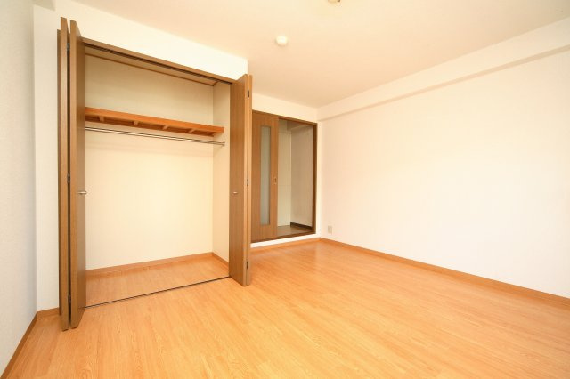 デュアルコート八条口の居間・リビング