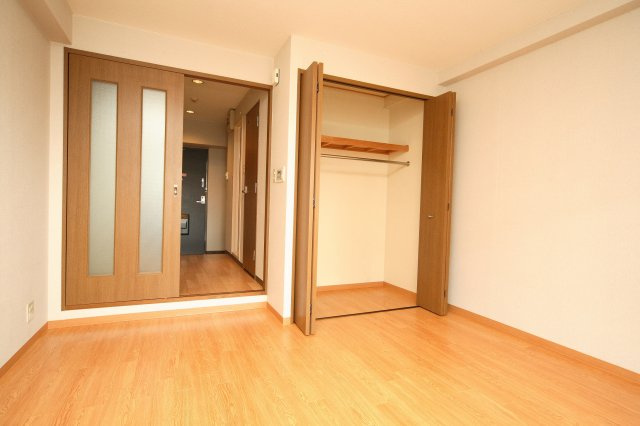 デュアルコート八条口の居間・リビング