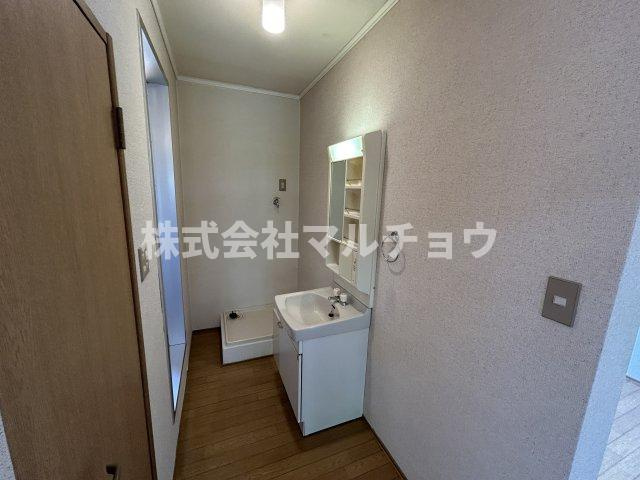 ソファレハイツⅡの洗面所|忙しい朝には欠かせない洗面所です