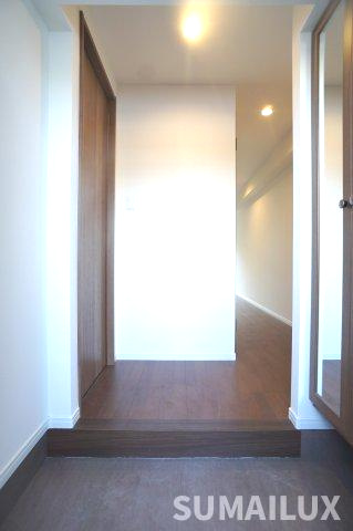 熊本市東区長嶺東５丁目の賃貸マンションの玄関