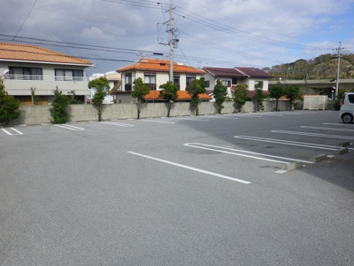 【駐車場】 | クレストウイング