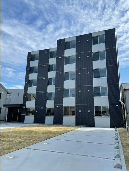 クレストタップ名古屋ウエストの外観