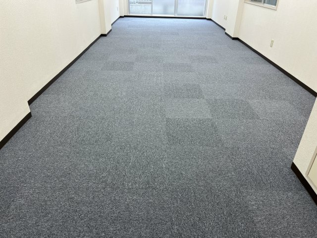 ホリイビルの内装