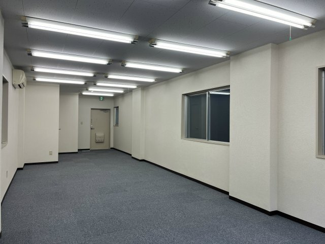 ホリイビルの内装