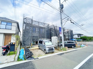 【前面道路含む現地写真】