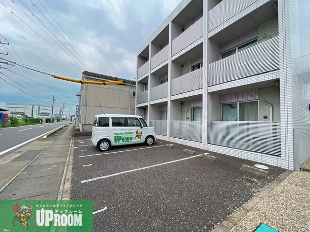 リオムンドの駐車場