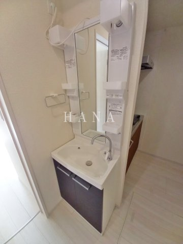 リーブルファイン獨協大学前2号棟の独立洗面台